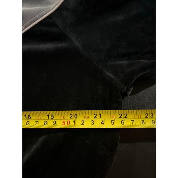 Nike Cropped Velvet Warm Retro Large Hoodie Black & Gray Women’s Sweater - Picture 6 of 7